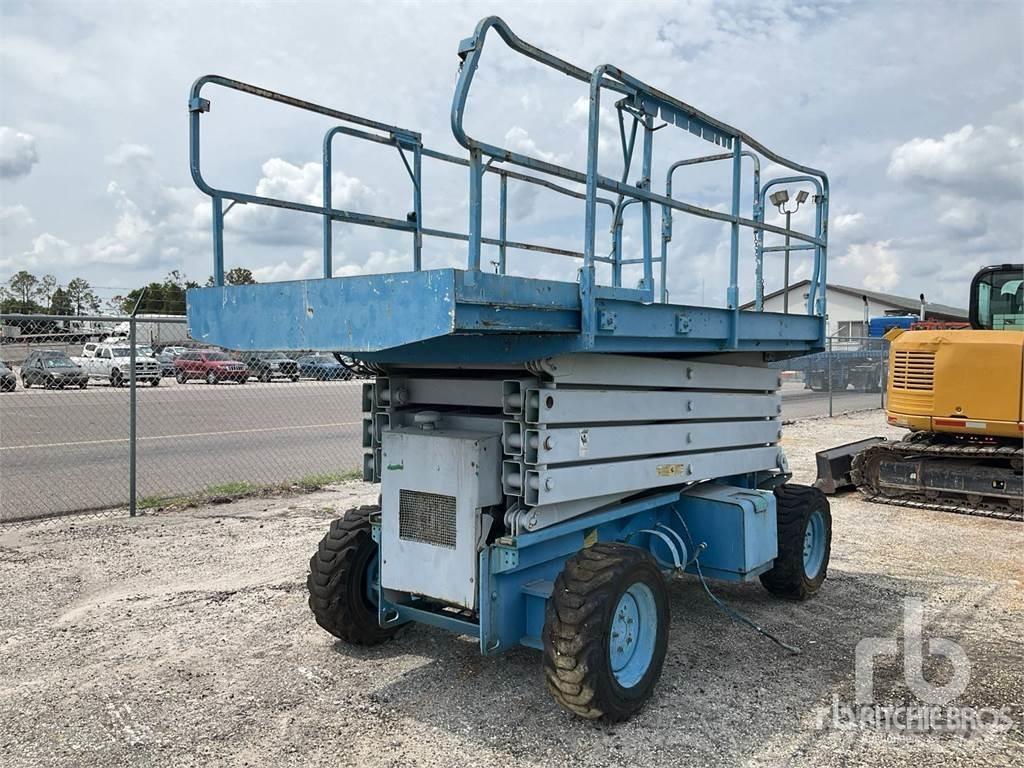JLG 330CRT Škaraste platforme