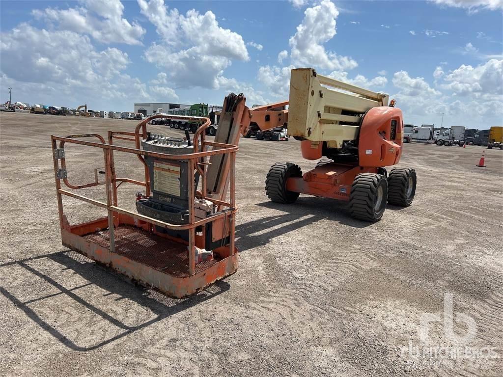 JLG 450AJ Zglobne podizne platforme