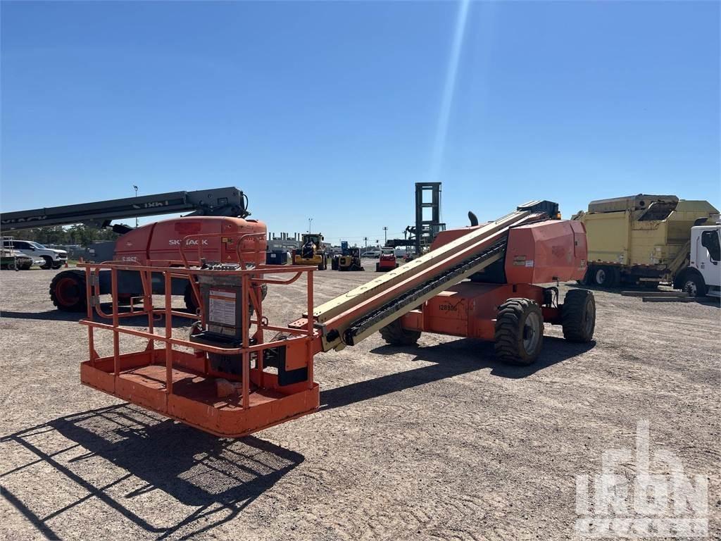 JLG 600S Zglobne podizne platforme