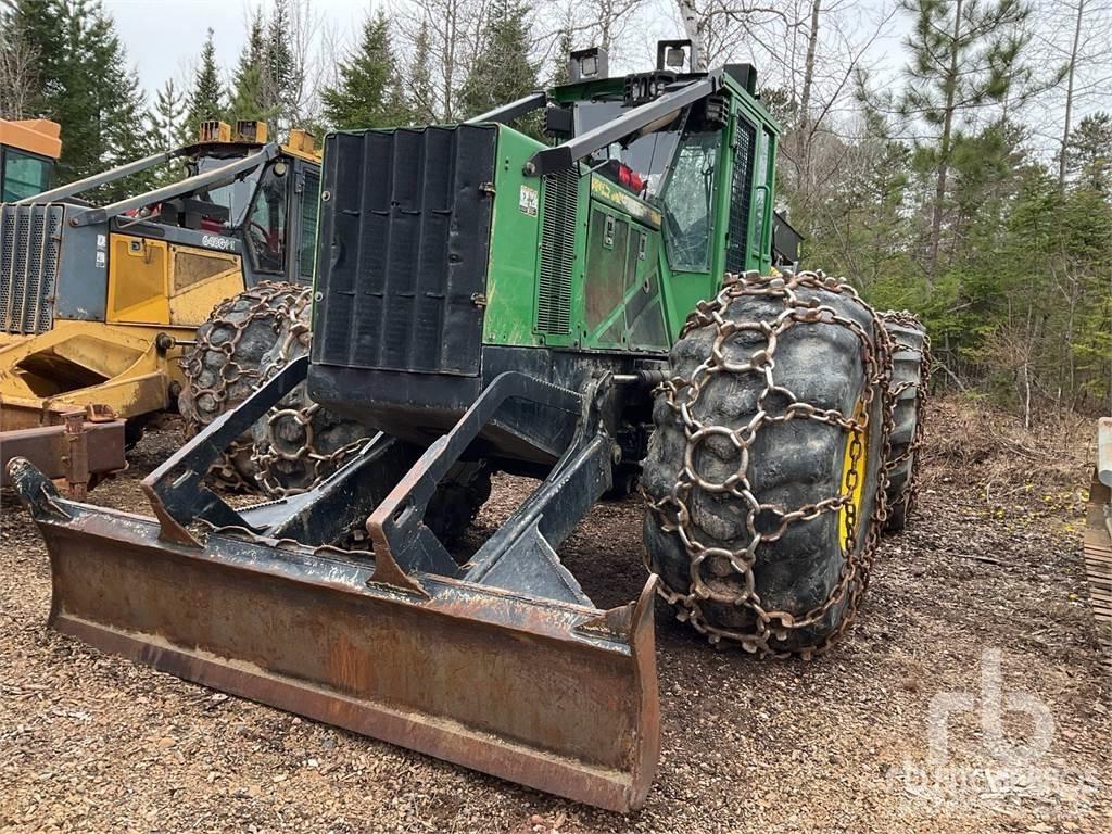 John Deere 848H Skideri