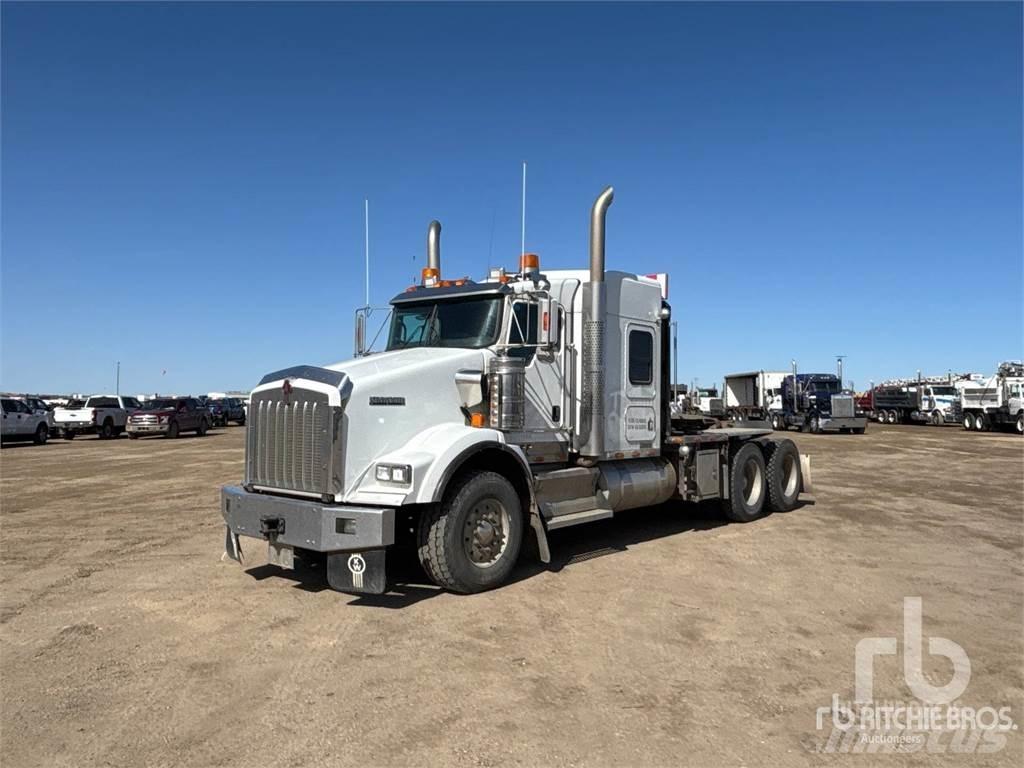 Kenworth T800 Kamioni s ravnim pločom / vitlom