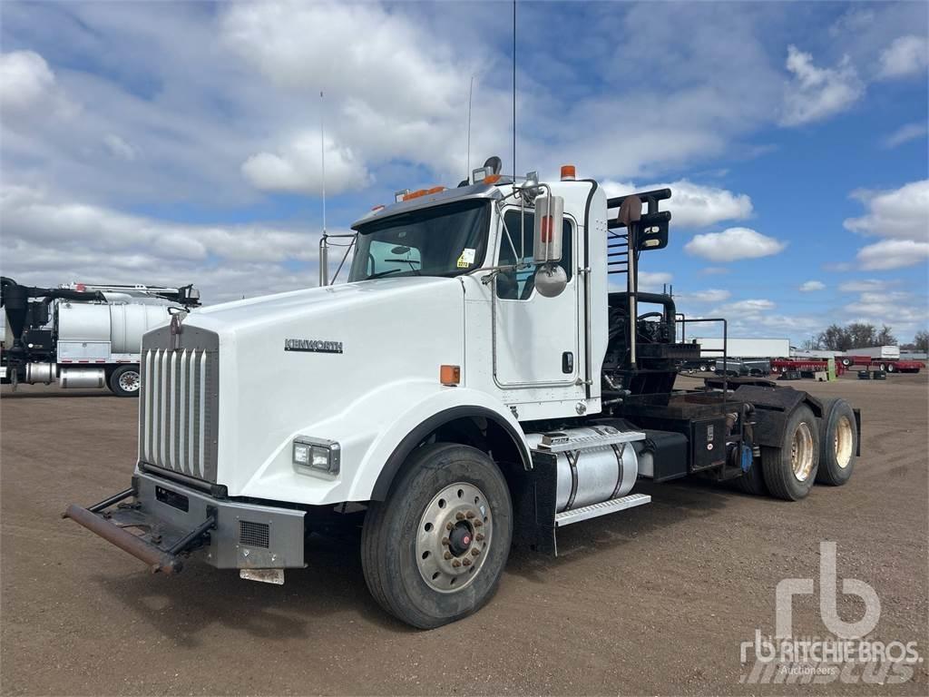Kenworth T800 Kamioni s ravnim pločom / vitlom