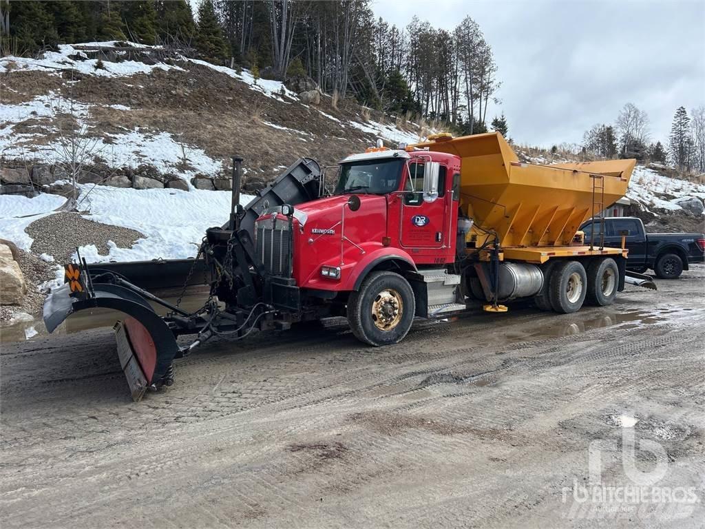 Kenworth T800 Sniježne daske i  plugovi