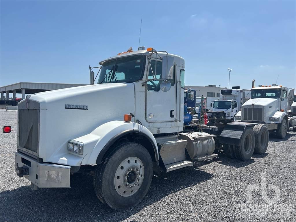 Kenworth T800 Traktorske jedinice