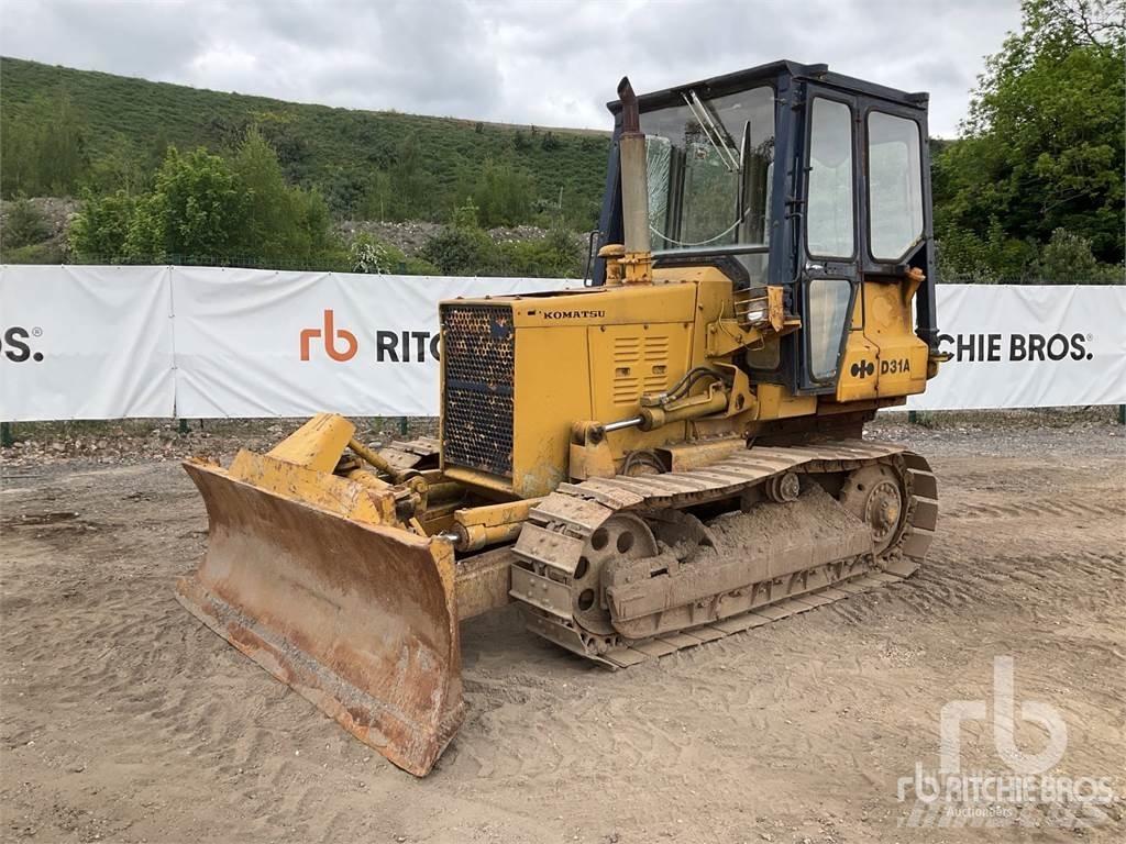 Komatsu D31A-17 Buldožeri gusjeničari
