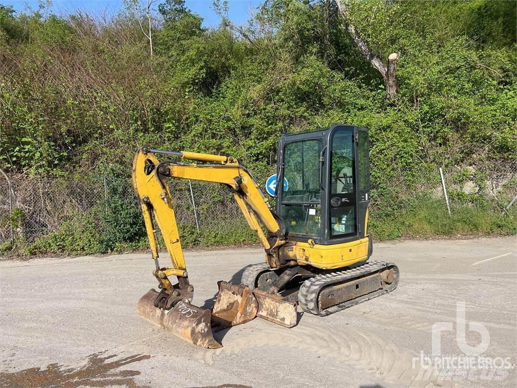 Komatsu PC26MR3 Mini bageri <7t