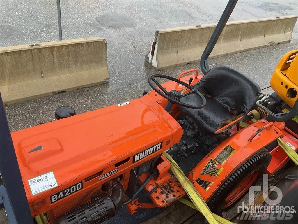 Kubota B4200D Kompaktni (mali) traktori