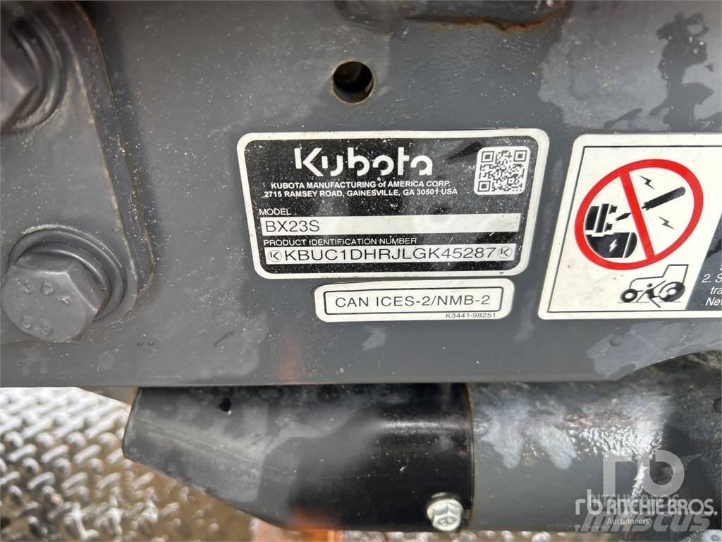Kubota BX23S Kompaktni (mali) traktori