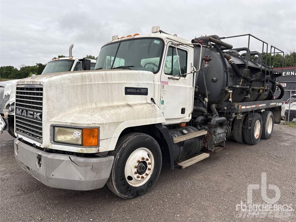 Mack CH613 Kombiji / vakuumski kamioni