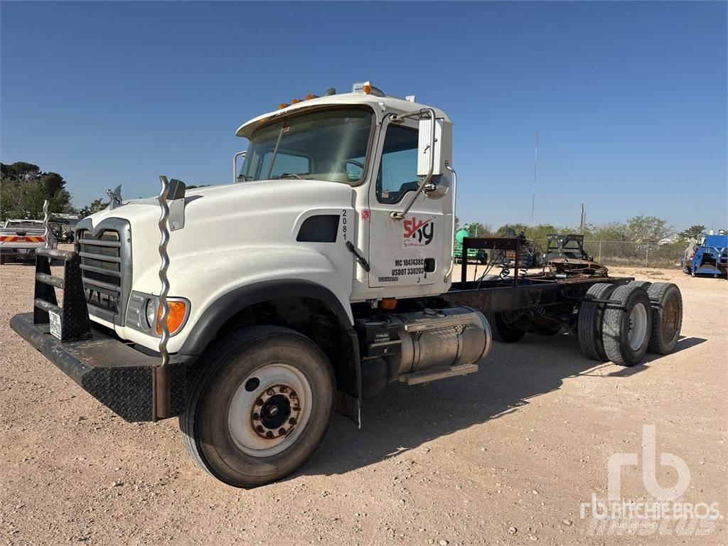 Mack CV713 Traktorske jedinice
