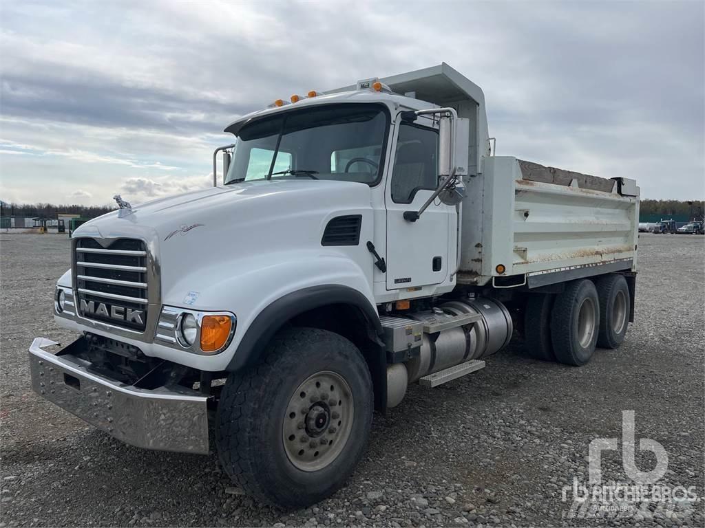 Mack CV713 Kiper kamioni