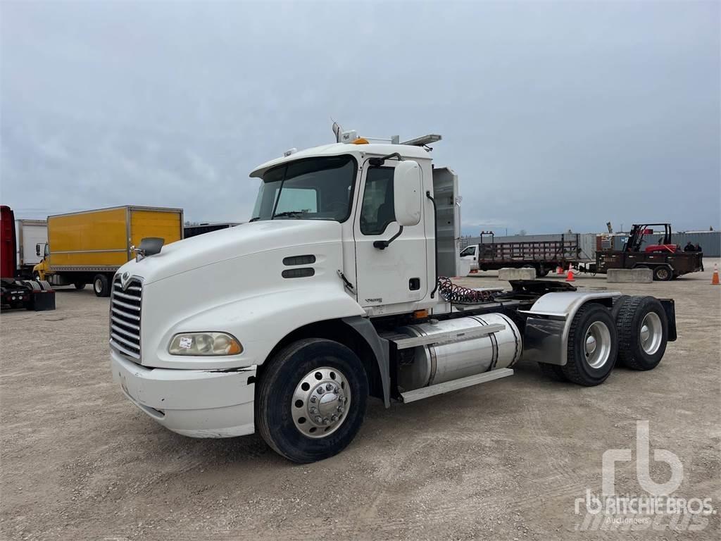 Mack CXN613 Traktorske jedinice