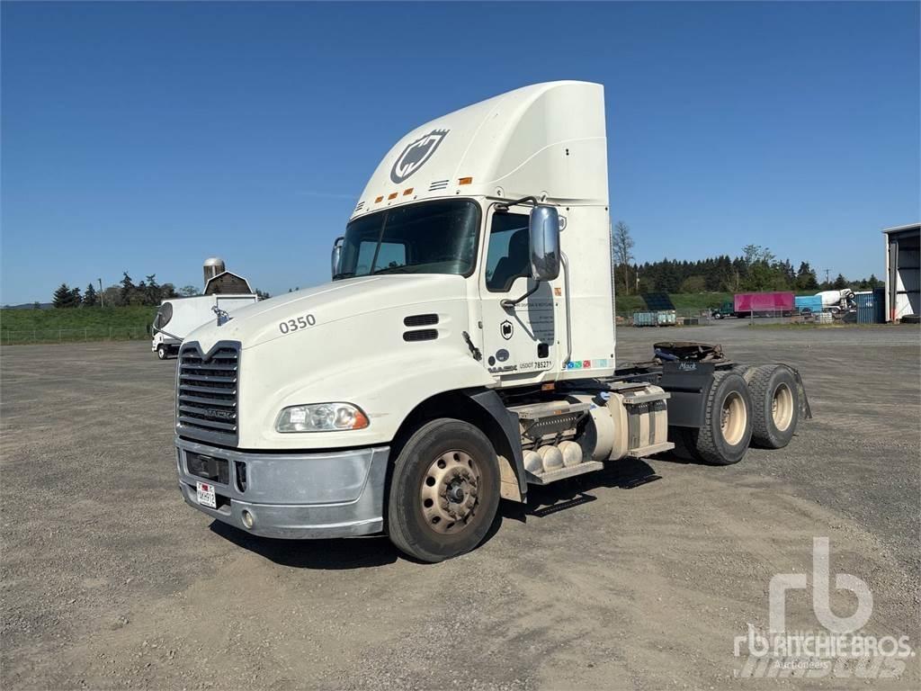 Mack CXU613 Traktorske jedinice