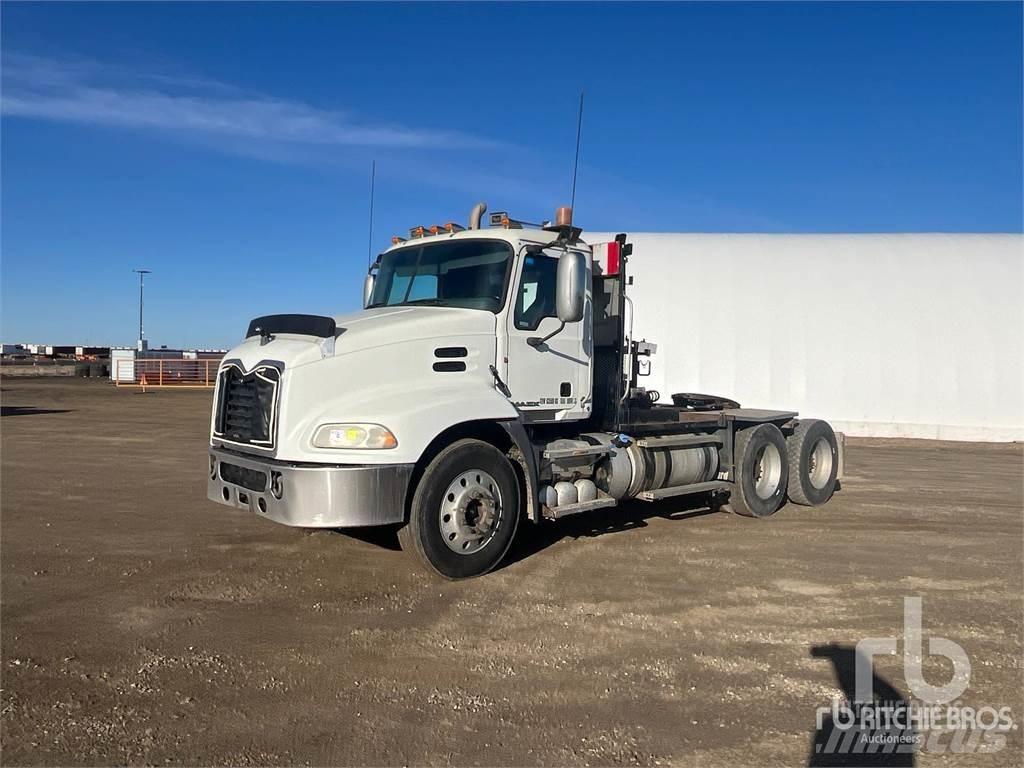 Mack CXU613 Traktorske jedinice