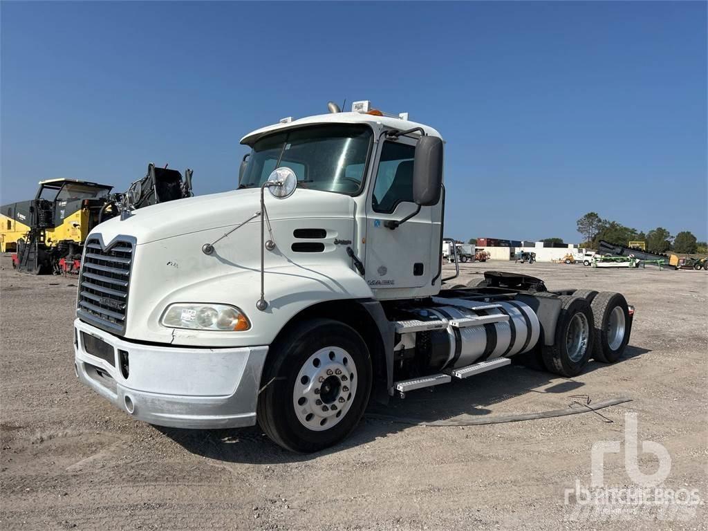 Mack CXU613 Traktorske jedinice
