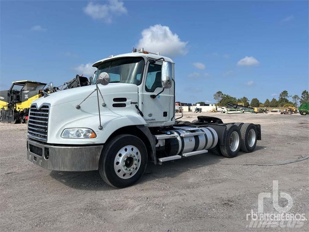 Mack CXU613 Traktorske jedinice