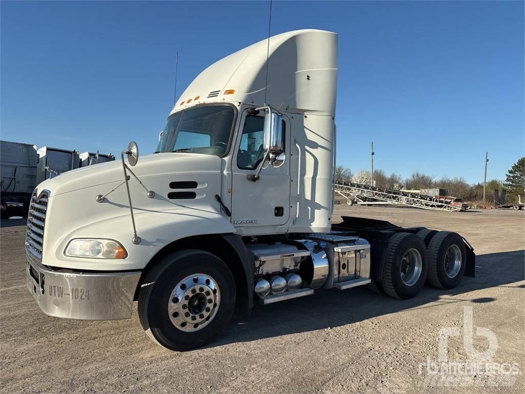 Mack CXU613 Traktorske jedinice