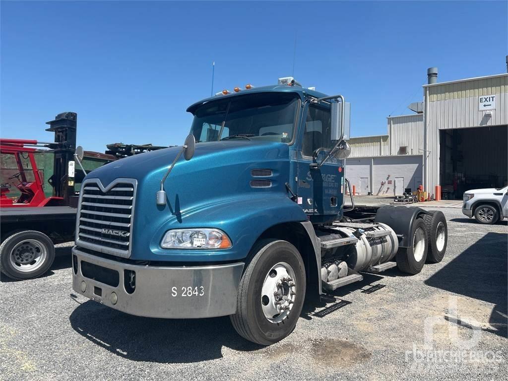 Mack CXU613 Traktorske jedinice