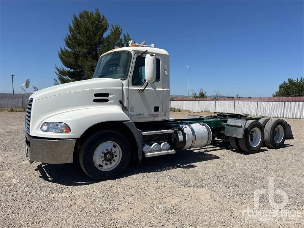 Mack CXU613 Traktorske jedinice