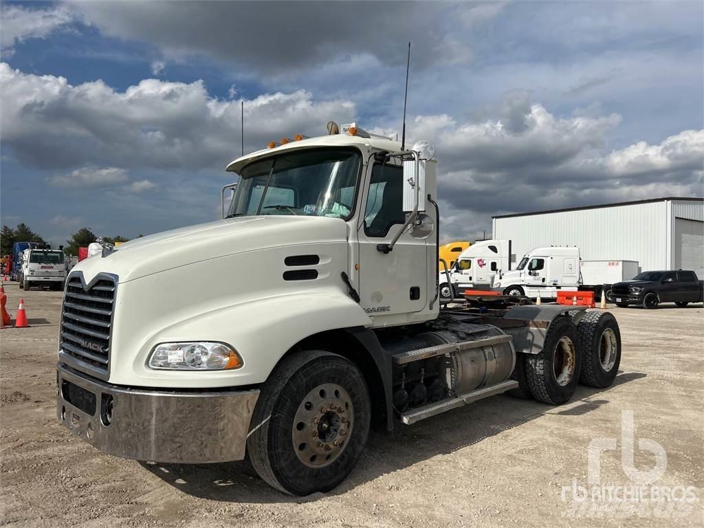 Mack CXU613 Traktorske jedinice