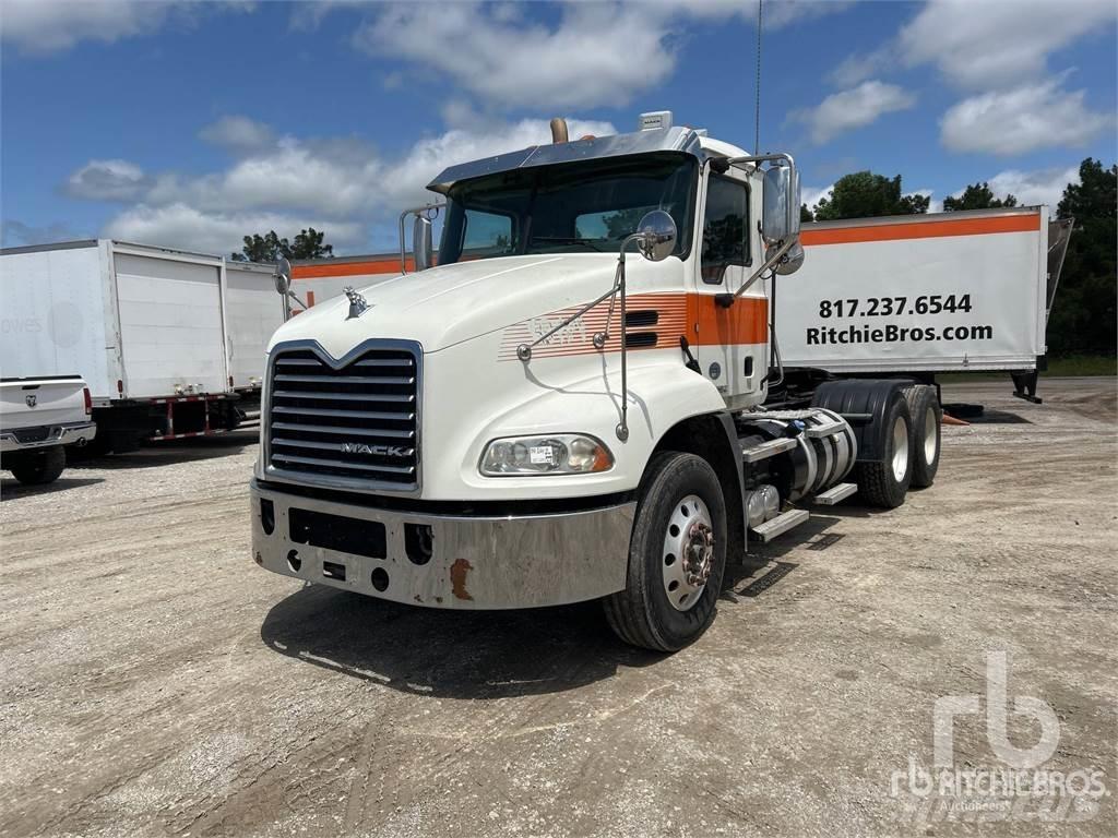 Mack CXU613 Traktorske jedinice