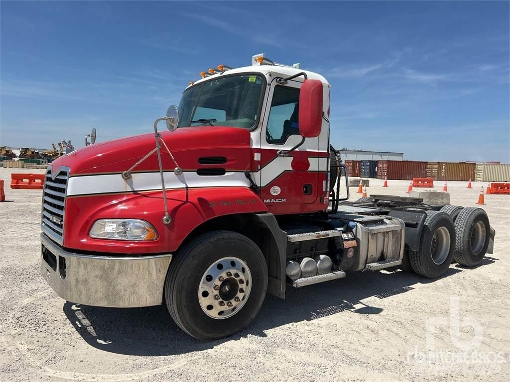 Mack CXU613 Traktorske jedinice