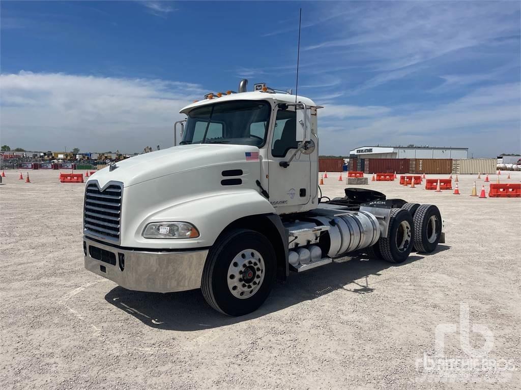 Mack CXU613 Traktorske jedinice