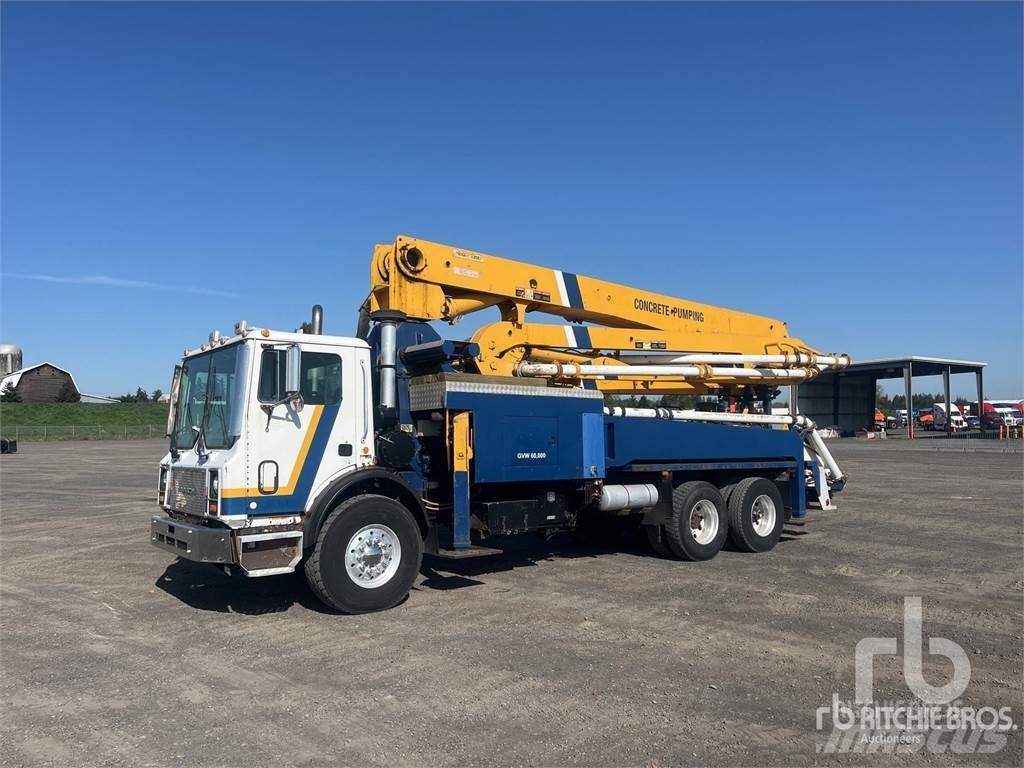 Mack MR688S Kamioni mikseri za beton