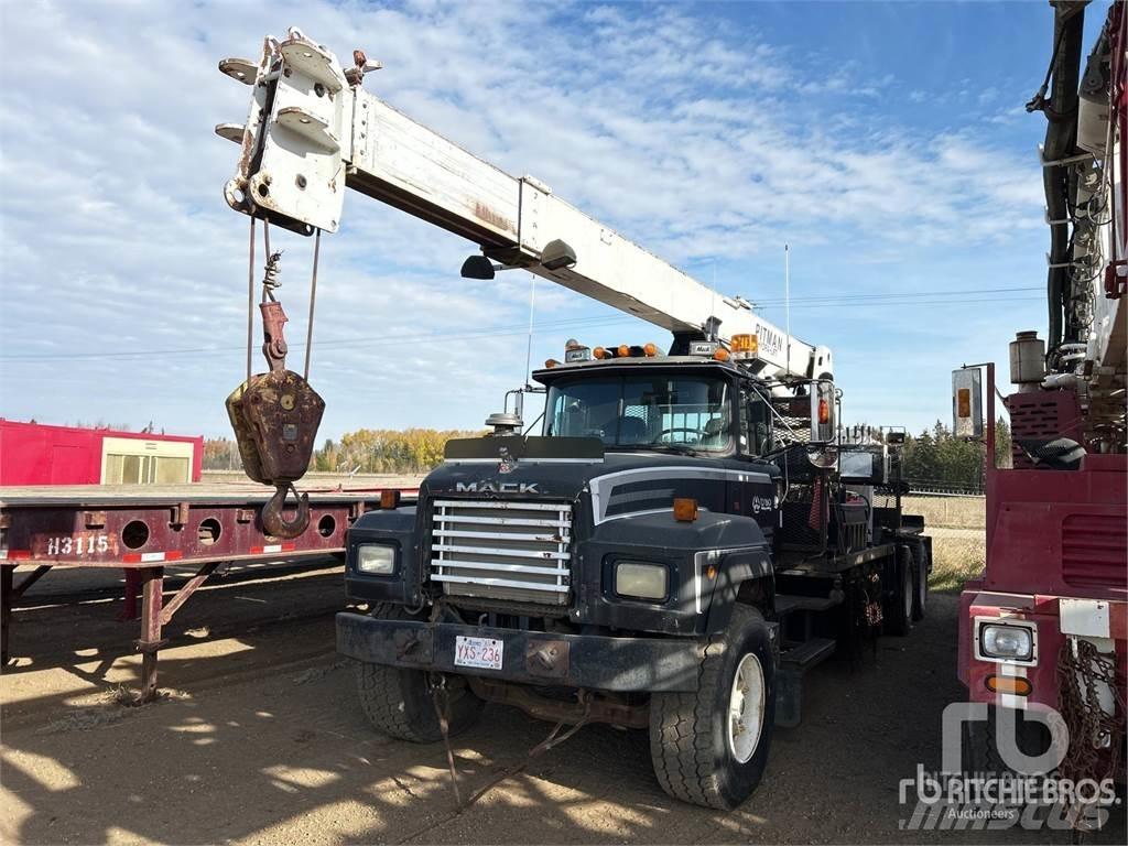 Mack RD688S Kamioni sa kranom