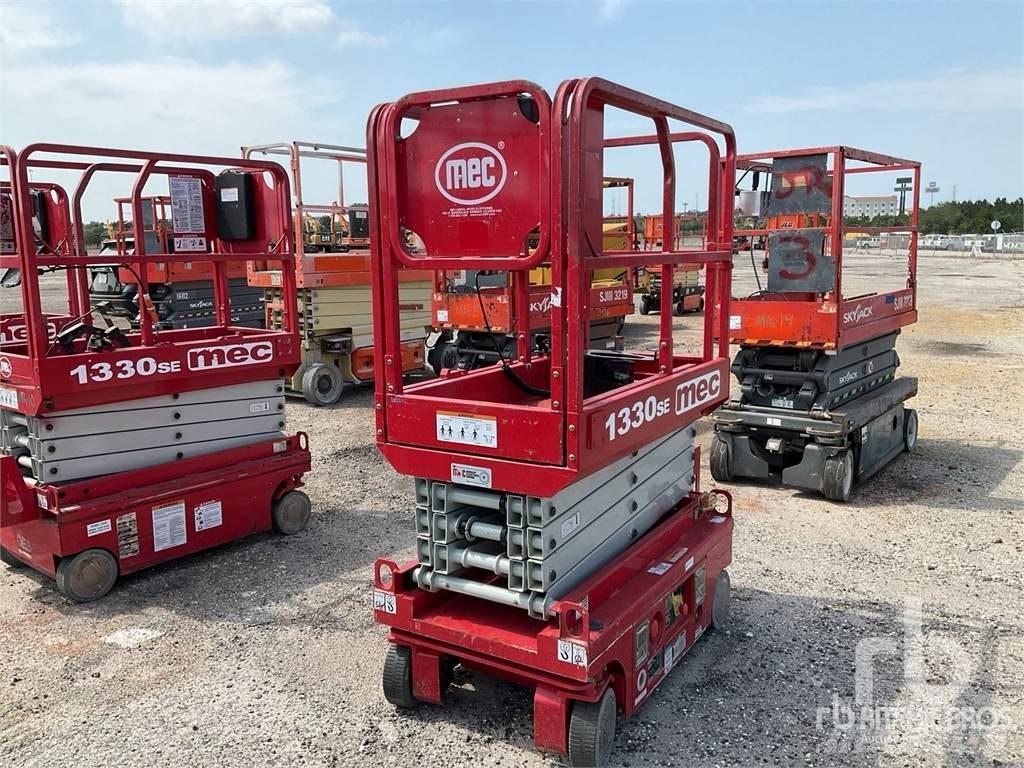 MEC 1330SE Škaraste platforme