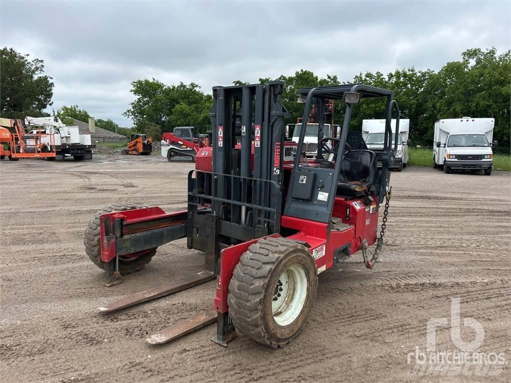 Moffett M9 55.3 Terenski viličar