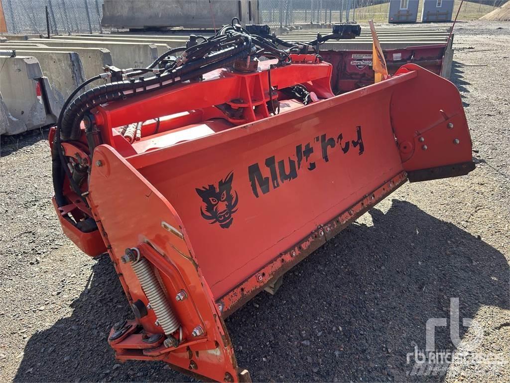 Multihog MPV200 Ostali strojevi za ceste i snijeg