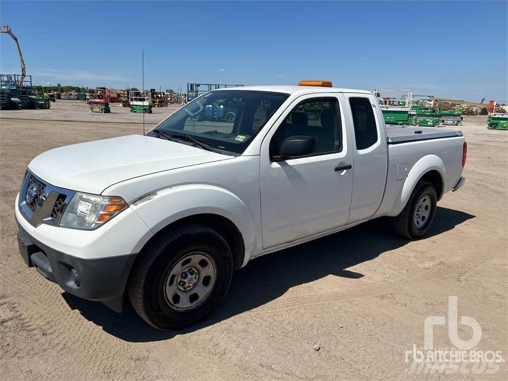 Nissan FRONTIER Kiperi