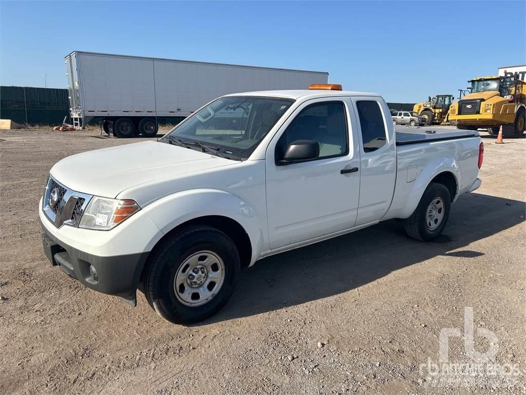 Nissan FRONTIER Kiperi