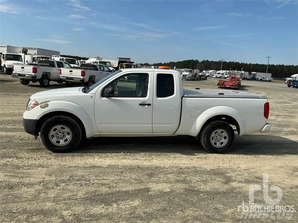 Nissan FRONTIER Kiperi