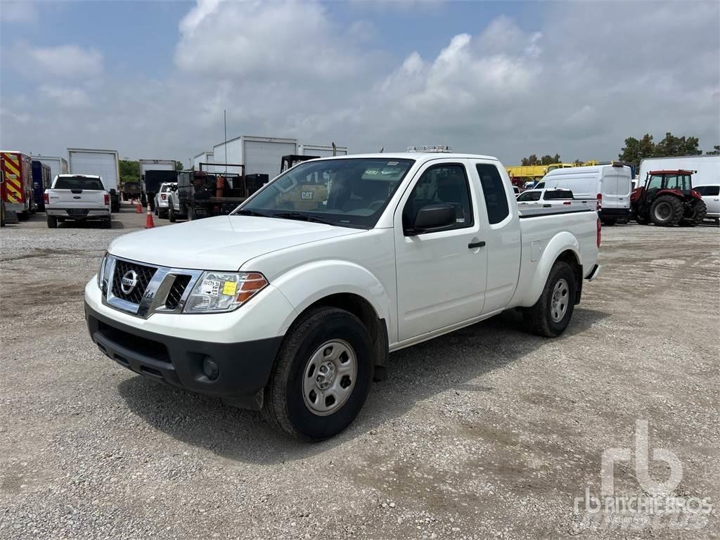 Nissan FRONTIER Kiperi