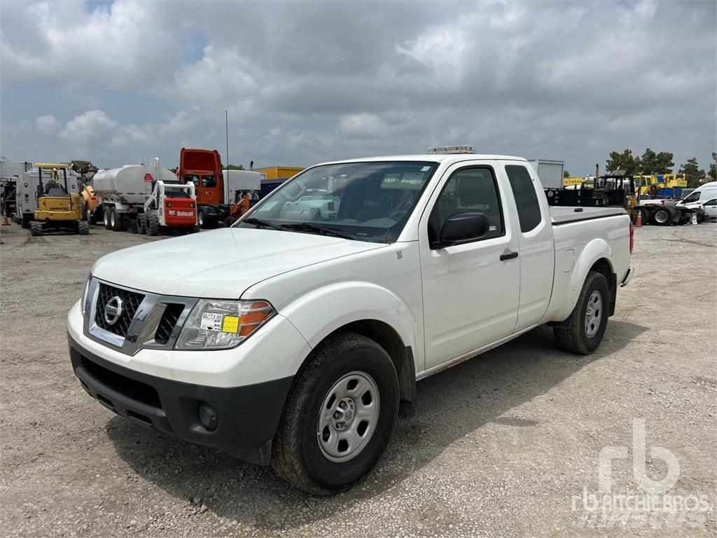Nissan FRONTIER Kiperi