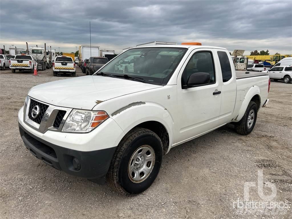 Nissan FRONTIER Kiperi