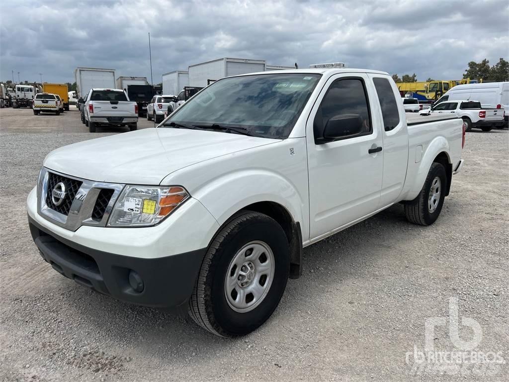 Nissan FRONTIER Kiperi