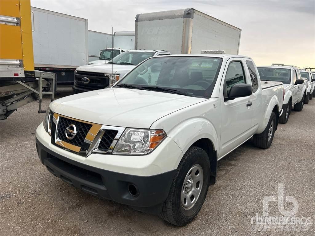 Nissan FRONTIER Kiperi