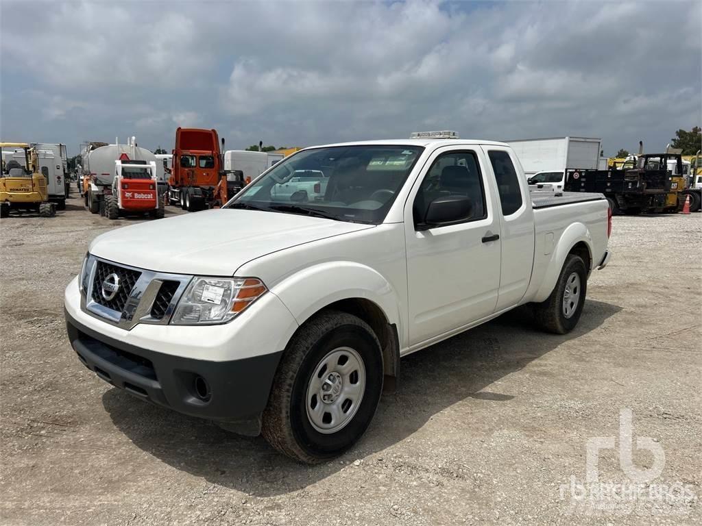Nissan FRONTIER Kiperi