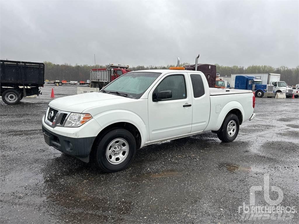 Nissan FRONTIER Kiperi