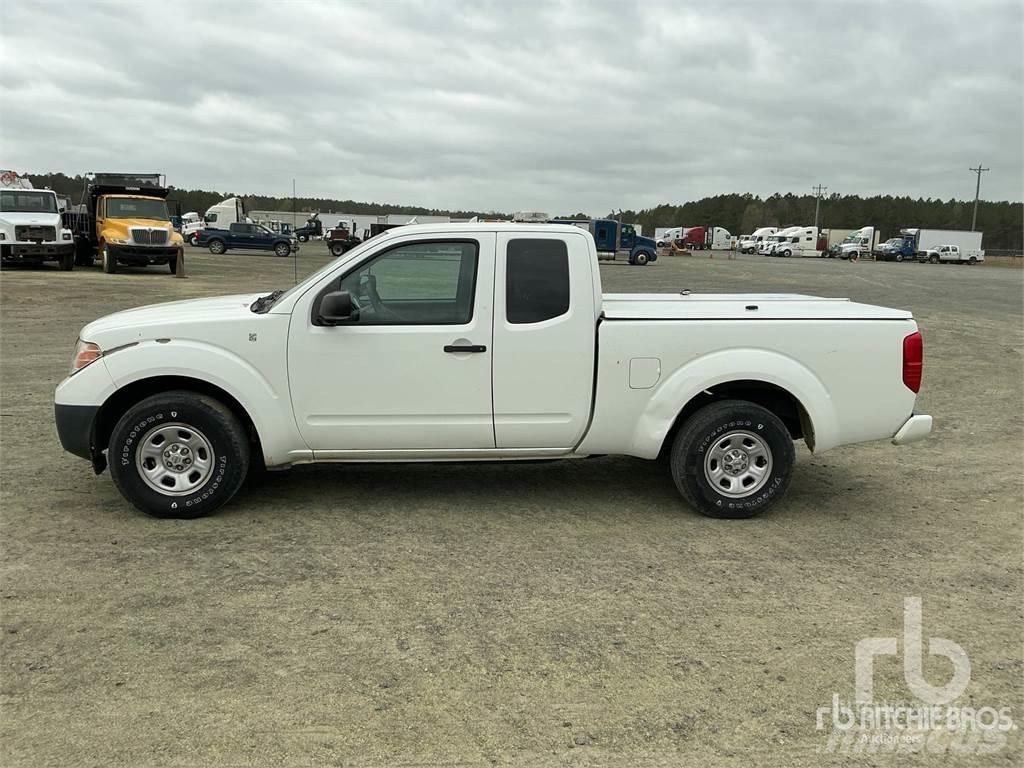 Nissan FRONTIER Kiperi