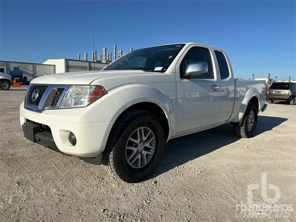 Nissan FRONTIER Kiperi