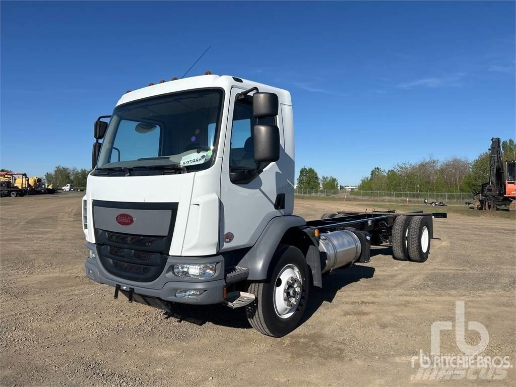 Peterbilt 220 Kamioni-šasije