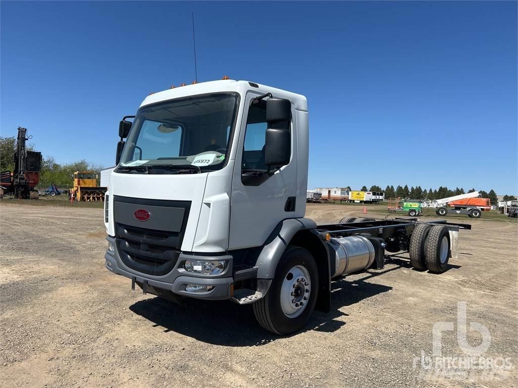 Peterbilt 220 Kamioni-šasije