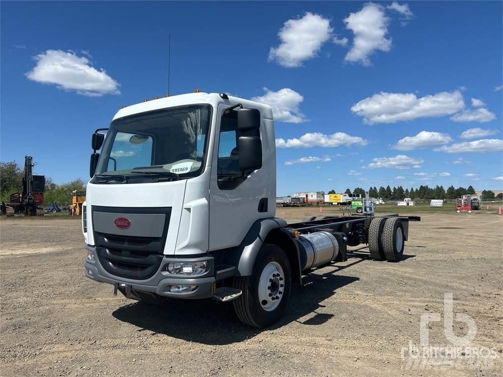 Peterbilt 220 Kamioni-šasije