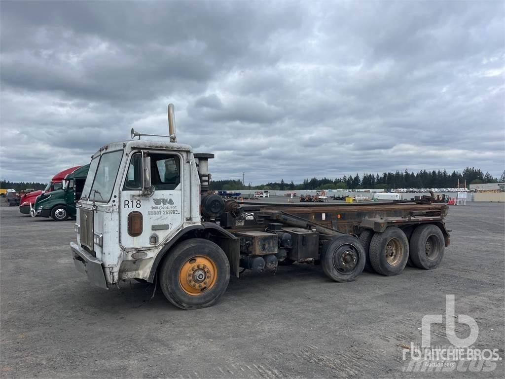 Peterbilt 320 Demontažnii kamioni za podizanje kabela