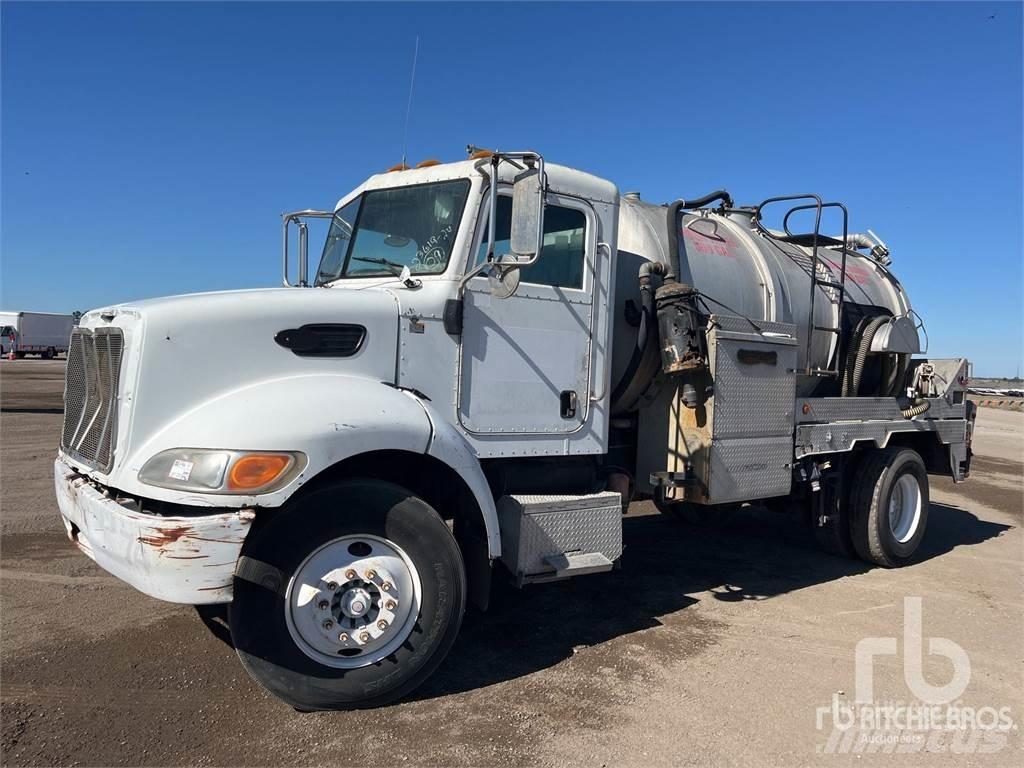 Peterbilt 335 Kombiji / vakuumski kamioni