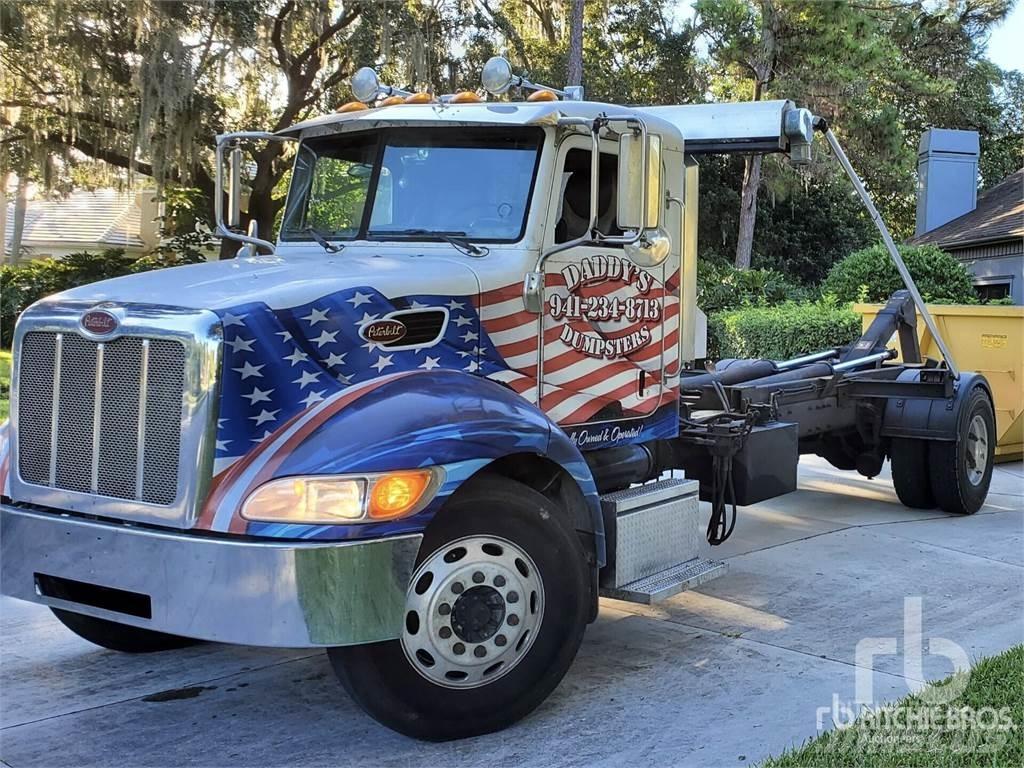 Peterbilt 335 Rol kiper kamioni s kukama za dizanje